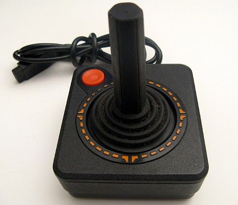 Den digitala styrspaken som kom med Atari 2600 
