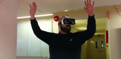 Marcus testar Gear VR