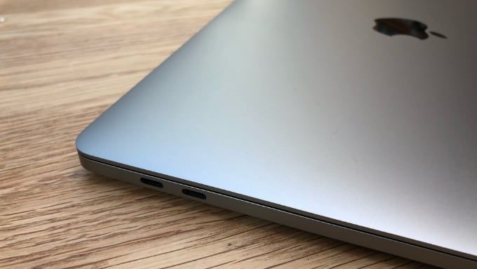 Macbook Pro 13 tum 2018
