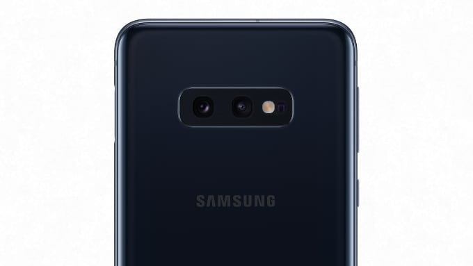 Iphone XR vs Samsung Galaxy S10e