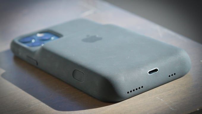 Test Apple Smart Battery Case