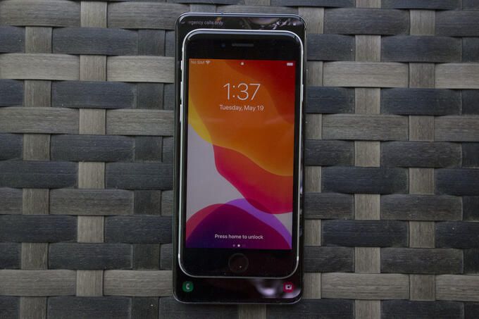 Iphone SE mot Galaxy S20 Ultra
