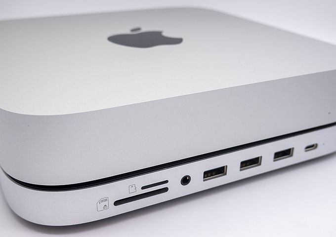 Satechi Stand & Hub for Mac mini with SSD Enclosure