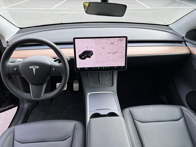 Test Tesla Model Y Performace