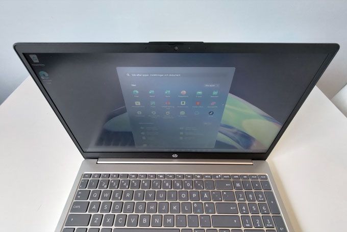 HP Laptop 15 skärm