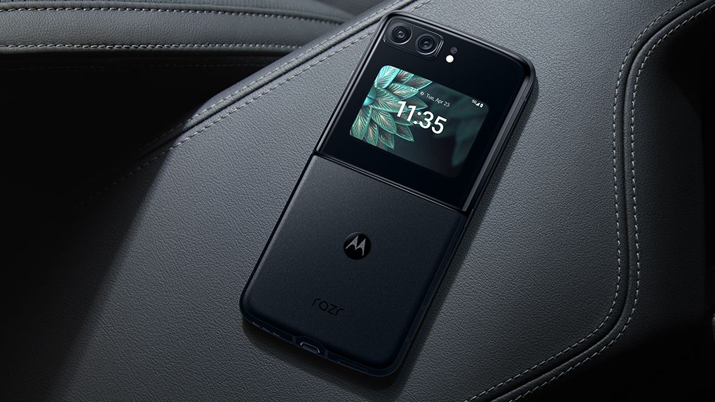 Motorola si batte contro Samsung: ecco il nuovo telefono cellulare pieghevole