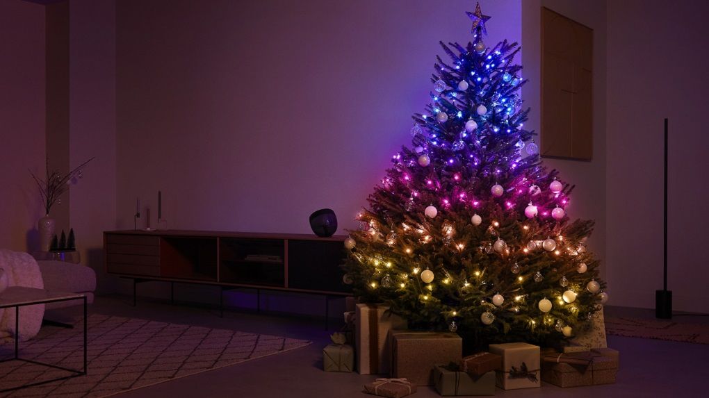 Il test: Philips Hue Festavia – L’illuminazione intelligente dell’albero di Natale crea magia