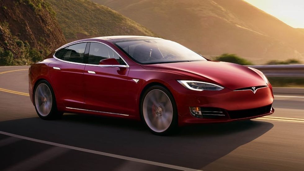 Tesla uppdaterar Model S och Model X