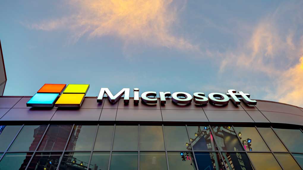 Microsoft blockerar fem miljarder hot om året – så går det till