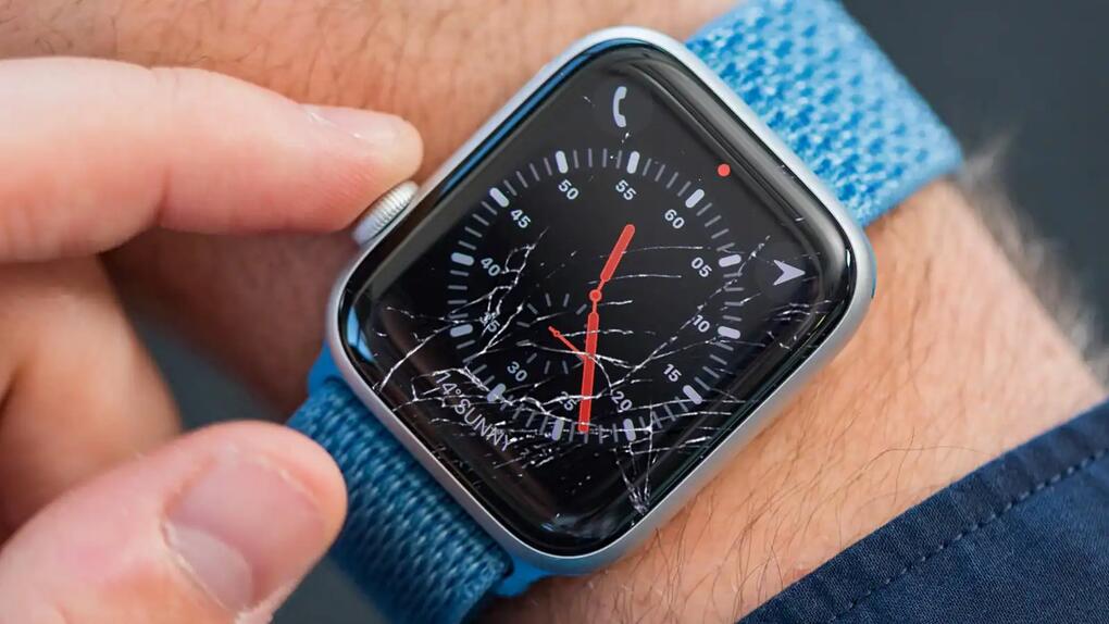 Apple Watch med sprucken skärm